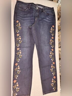 crown & ivy Dark Blue Straight-Leg Jeans with Pink Floral Embroidery